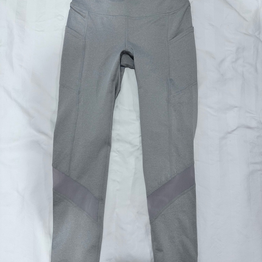 Reebok Gray Skinny Capri Pants